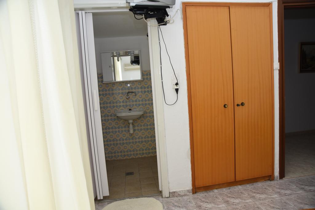 Anestis Chatzimihail Rooms Kamariotissa Exterior photo